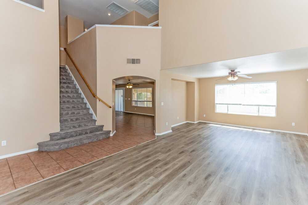 9060 Malarga St - Photo 5 of 17