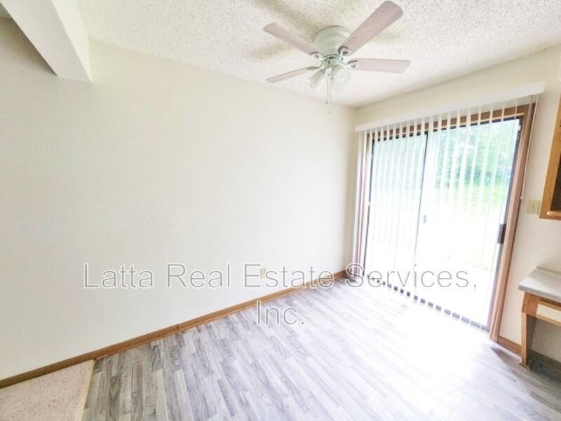 2115 Highridge Dr - Photo 6 of 14