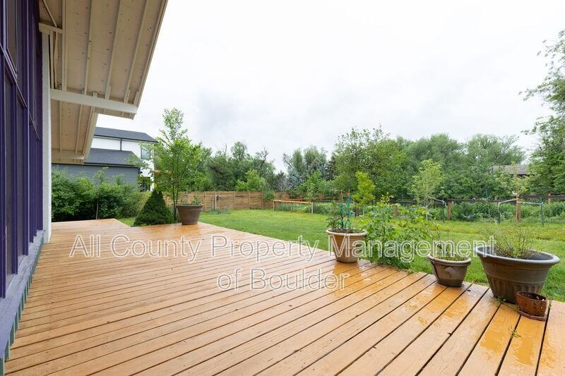 2220 Norwood Ave - Photo 6 of 35