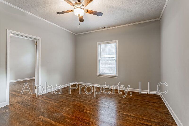 56 Hutchins St - Photo 7 of 14