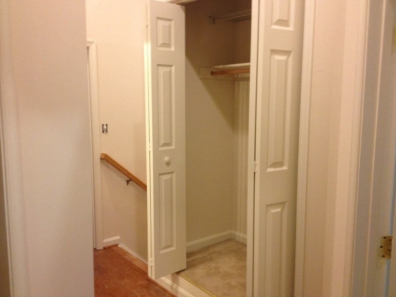 136 Sanborn Pl - Photo 3 of 28