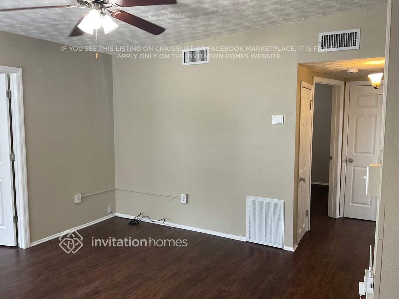 9248 83rd St - Photo 5 of 10