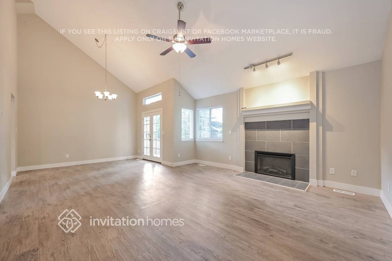 3289 S Espana Cir - Photo 5 of 19