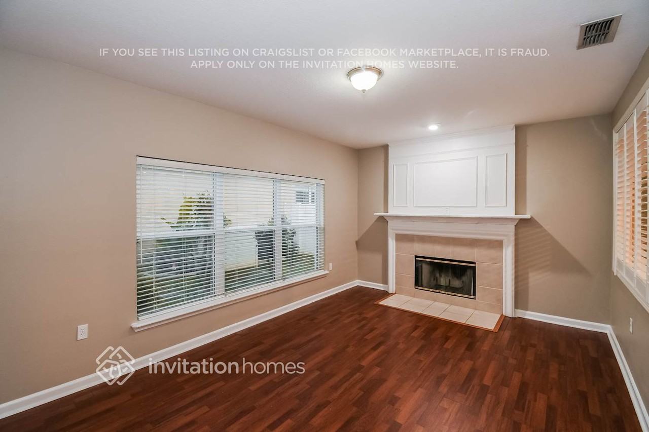 8568 Glenbury Ct N - Photo 5 of 18