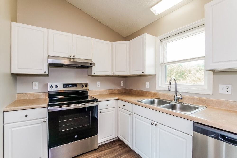 357 Ogburn Rd - Photo 6 of 16
