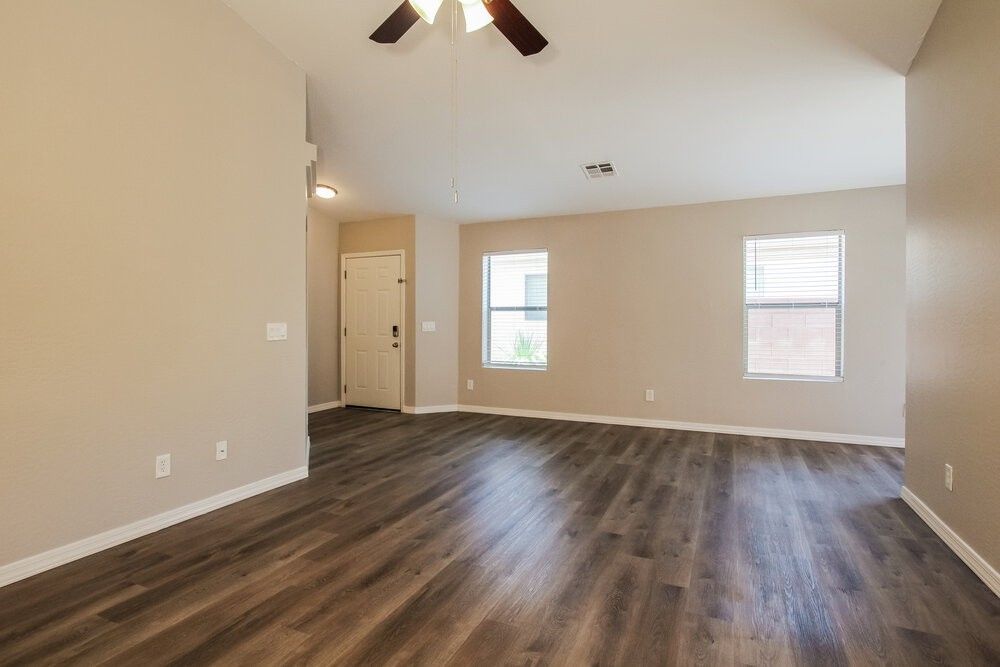 23257 W Cocopah St - Photo 3 of 16
