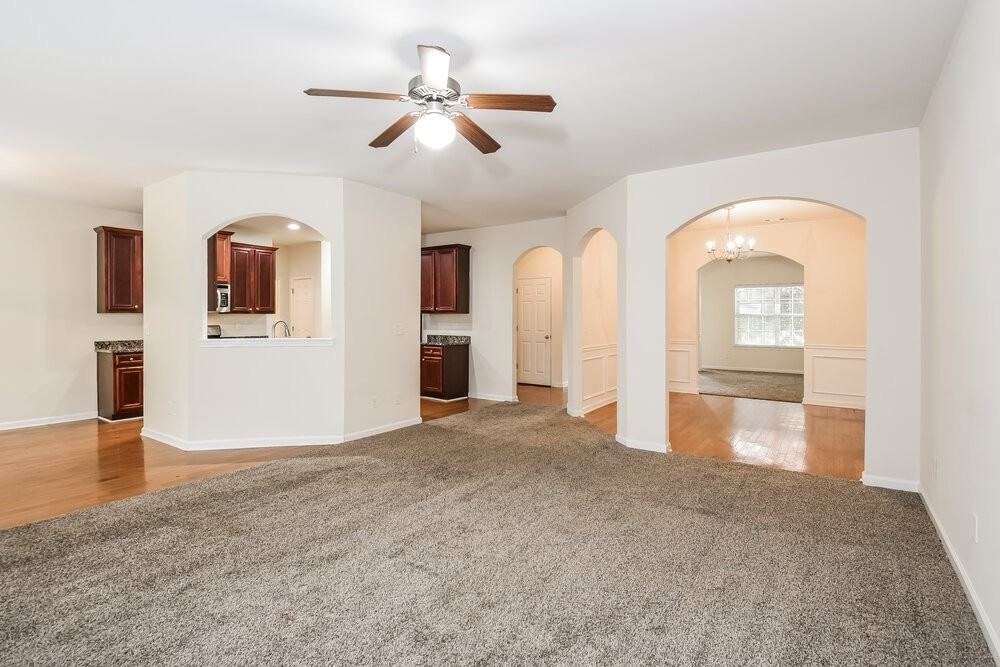 4740 Hopewell Manor Dr - Photo 4 of 17
