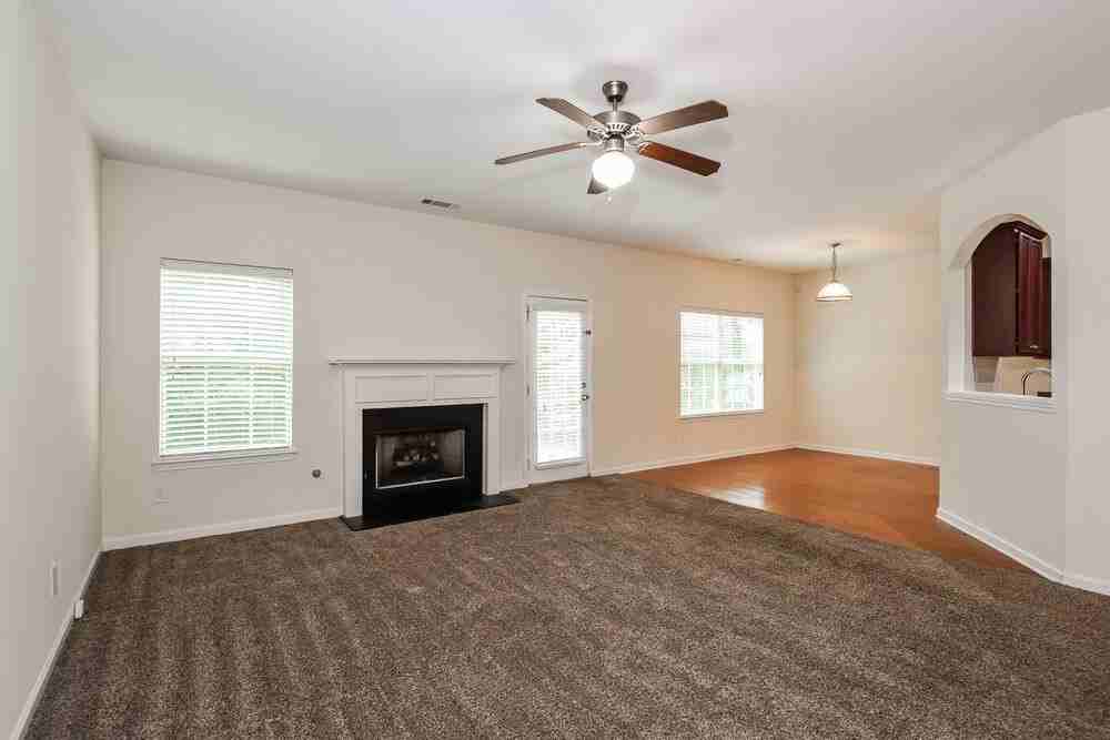 4740 Hopewell Manor Dr - Photo 5 of 17