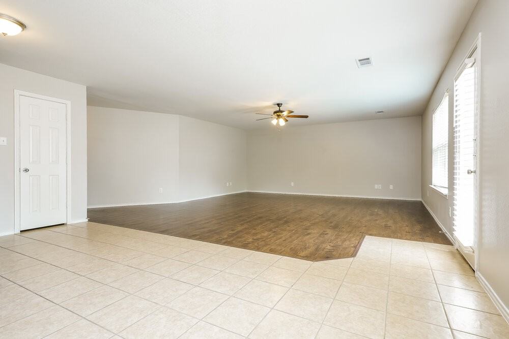 908 Chase Ln - Photo 6 of 16