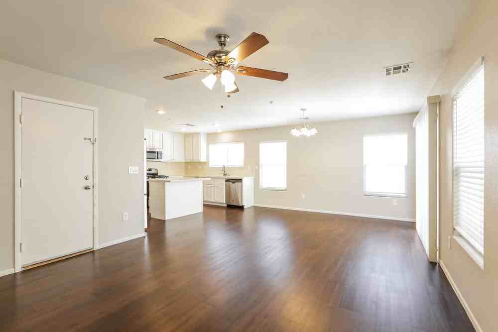 7332 Camden Pine Ave - Photo 5 of 17