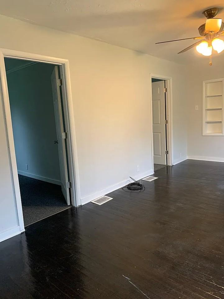 2200 N Liberty St - Photo 7 of 12