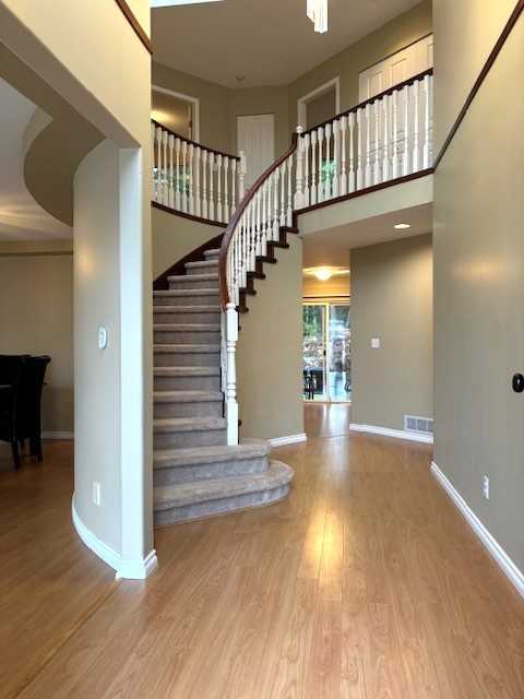 1605 Salal Crescent - Photo 2 of 14