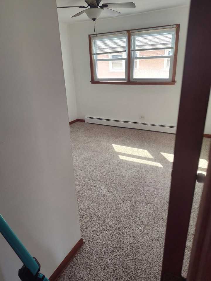 5178 W 87th St #2 - Photo 3 of 15