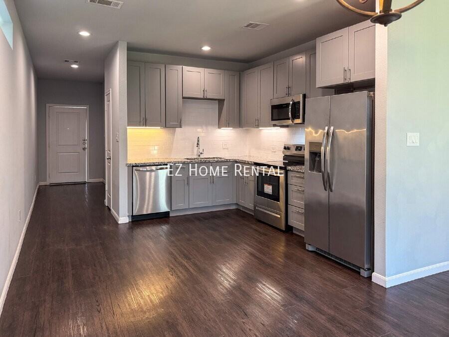 4939 Ambient Dr - Photo 6 of 23