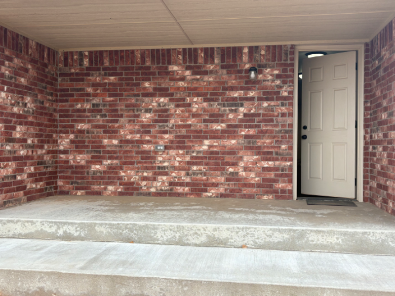 1615 E Lawter Rd - Photo 3 of 11