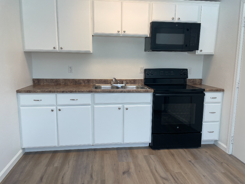 1529 E Sunnyside Dr #A - Photo 2 of 12