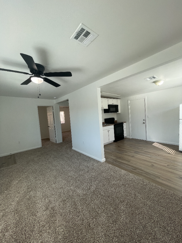 1529 E Sunnyside Dr #A - Photo 4 of 12