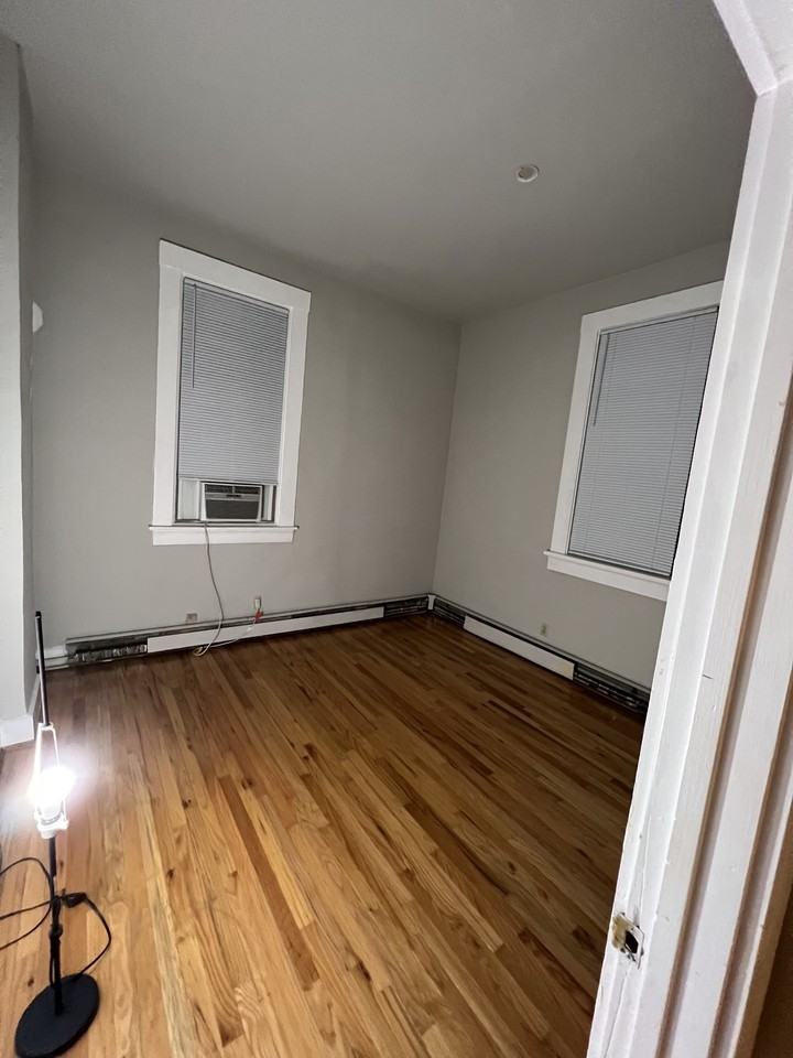 1324 Chapel Street - Main - Photo 6 of 7