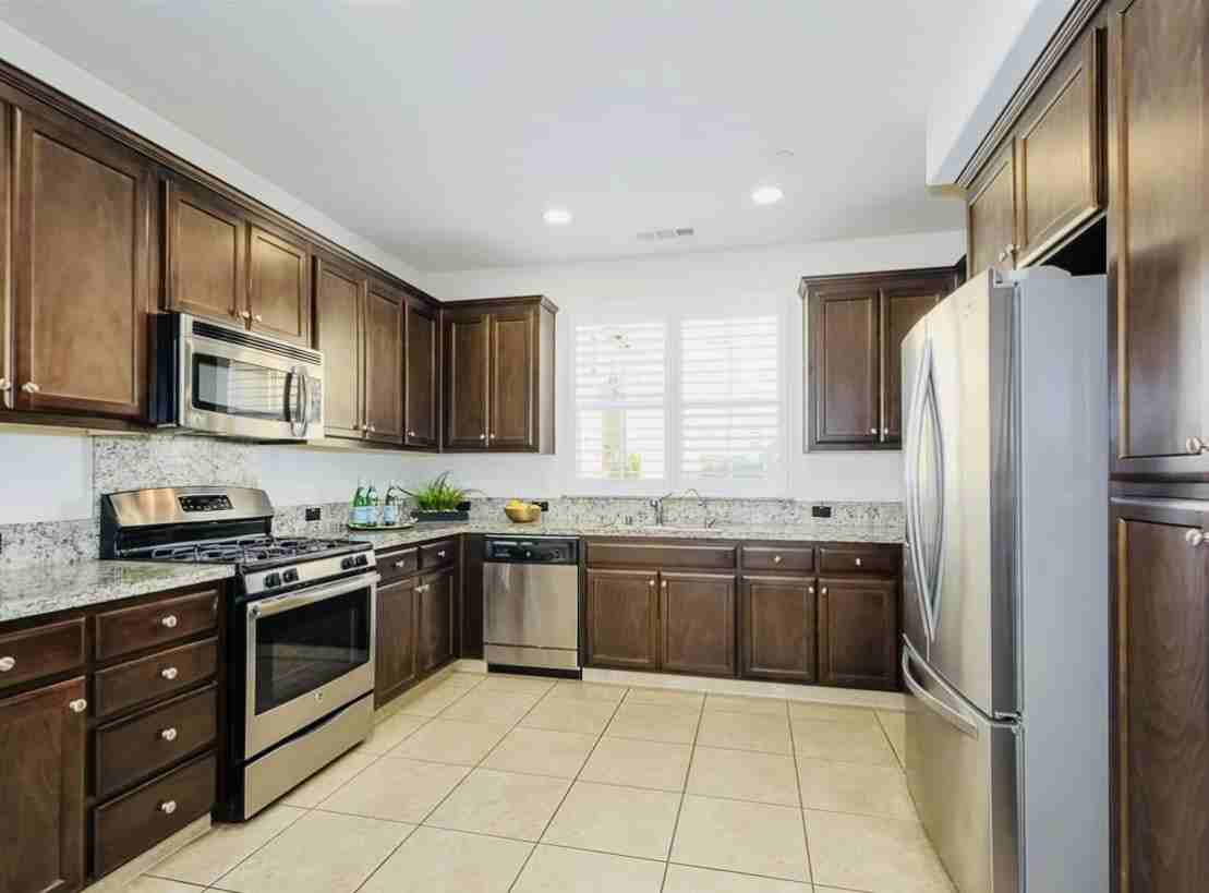 3026 Blackberry Avenue - Photo 4 of 7