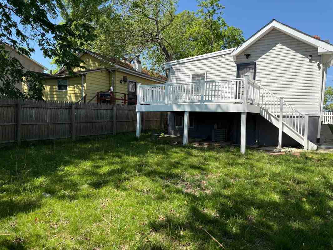 5711 J St - Photo 3 of 16