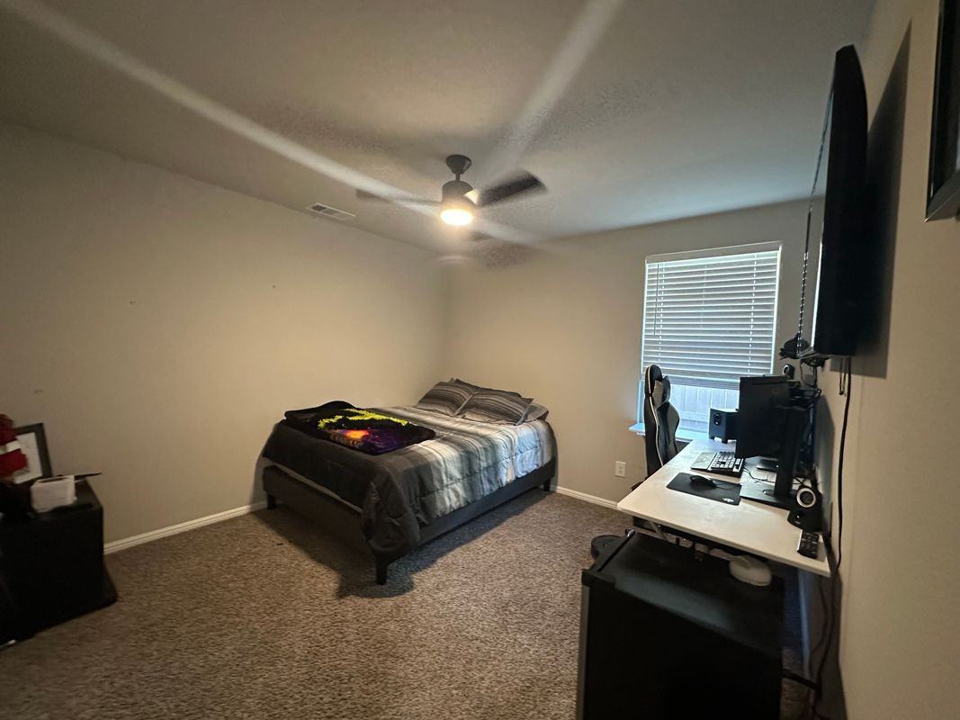 6212 Oracle Dr - Photo 4 of 12