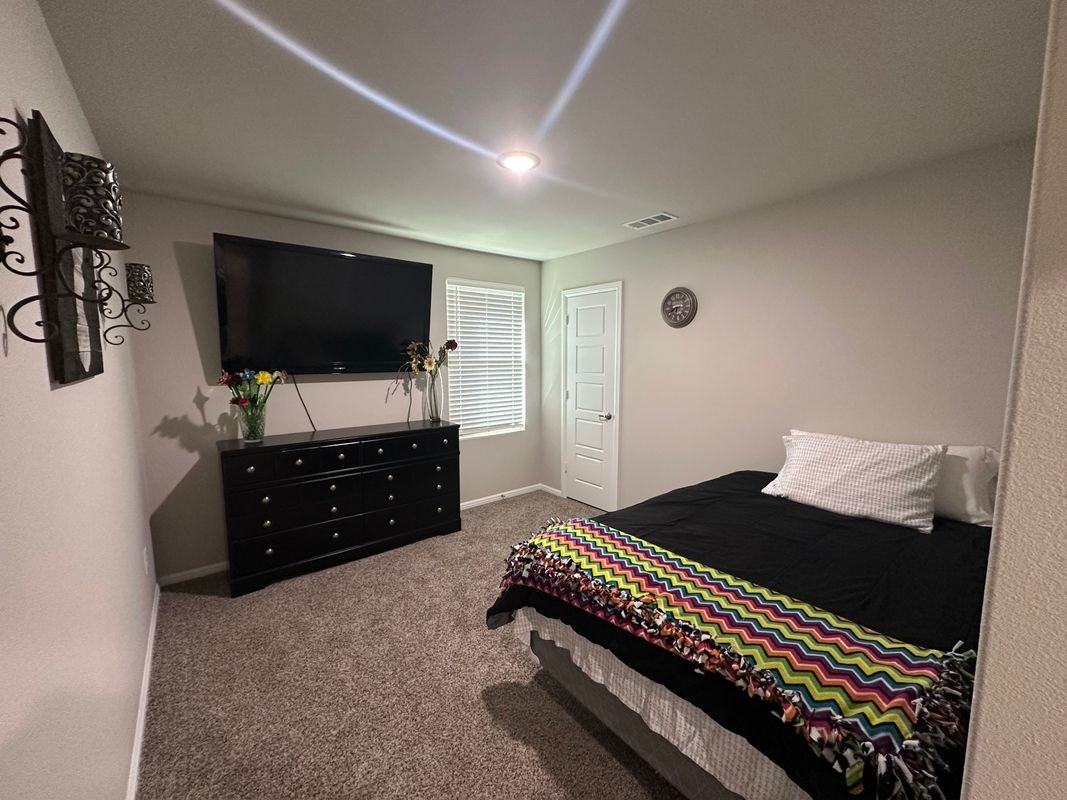 6212 Oracle Dr - Photo 7 of 12