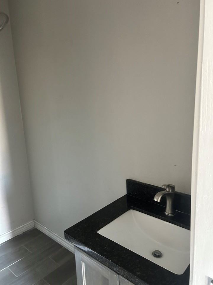 2458 De Leon Dr - Photo 5 of 15