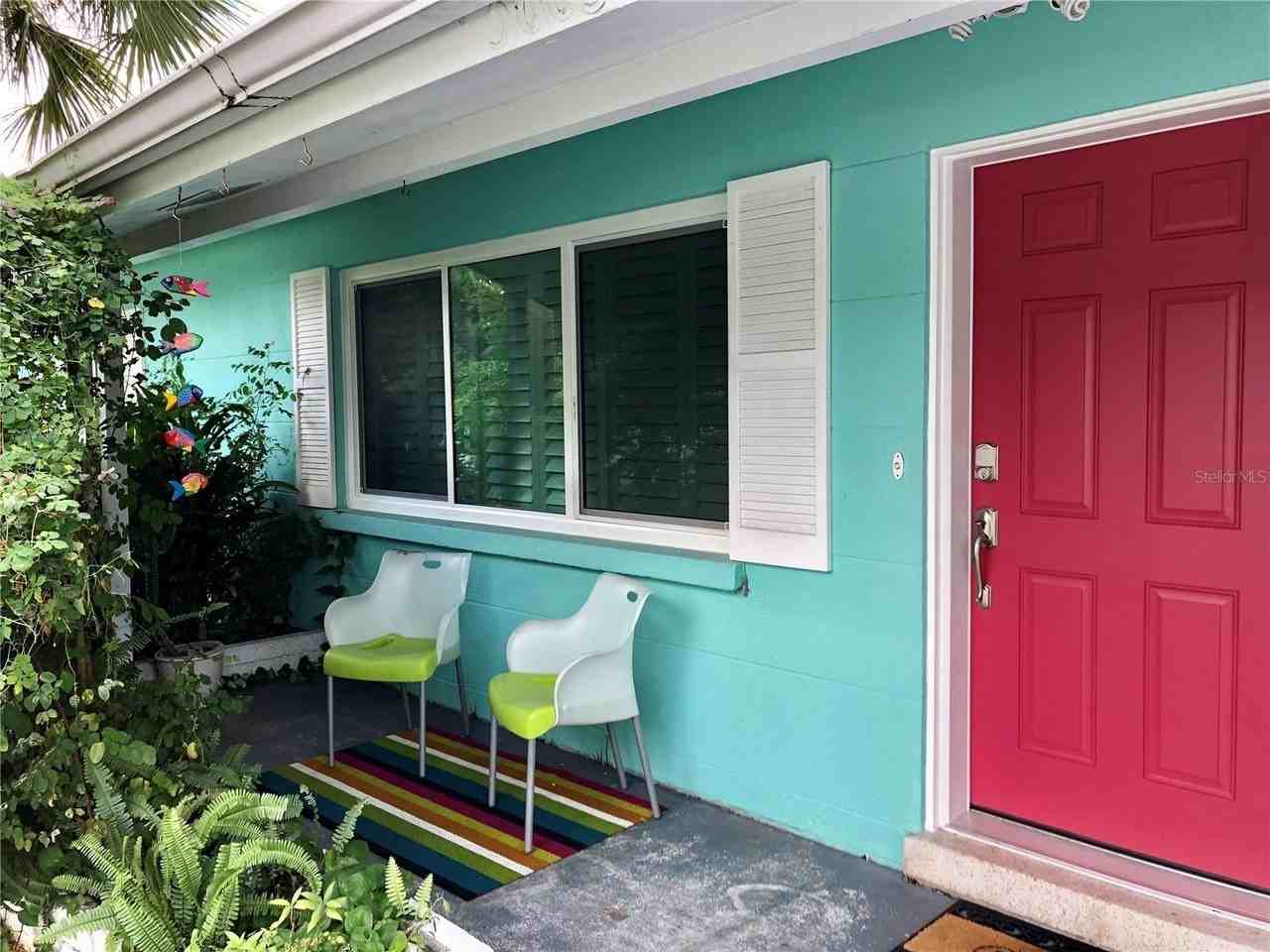 3605 Iroquois Ave - Photo 4 of 50