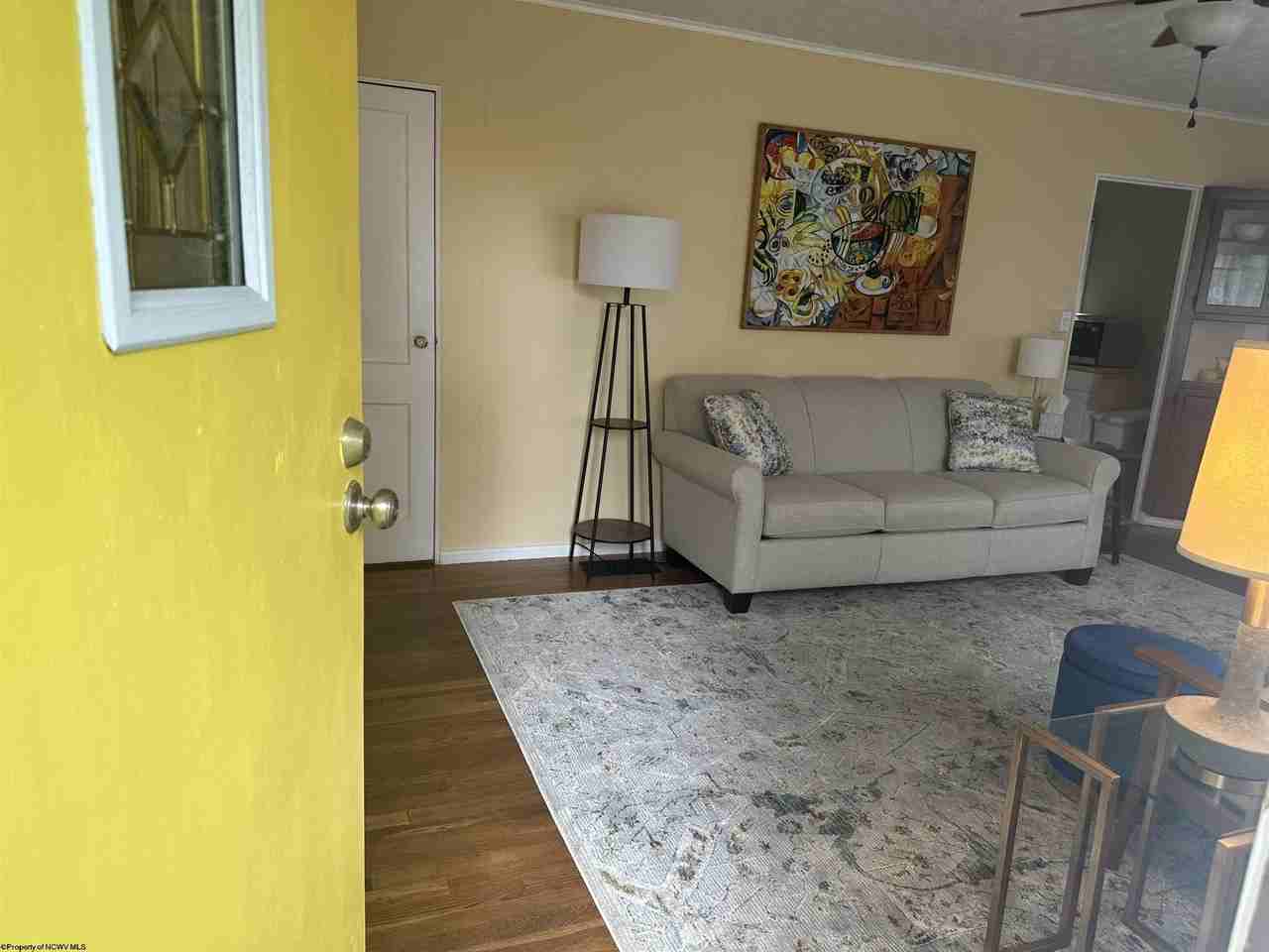 1208 Cambridge Ave - Photo 2 of 20