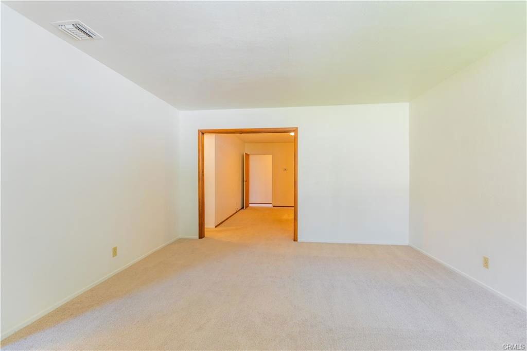 3222 Brookhill St - Photo 3 of 8