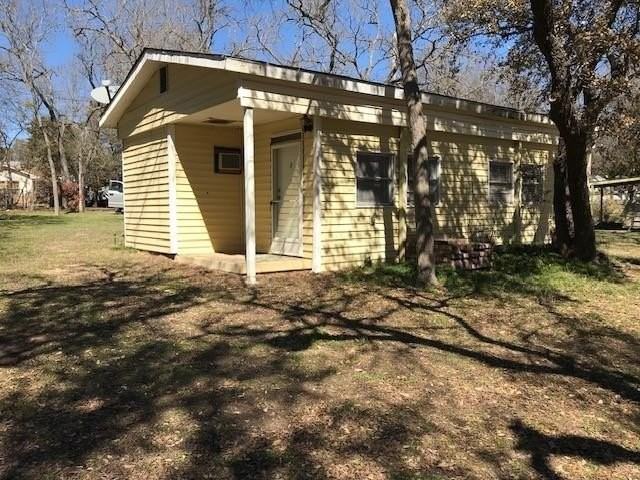 437 County Road 1768 - Photo 2 of 12