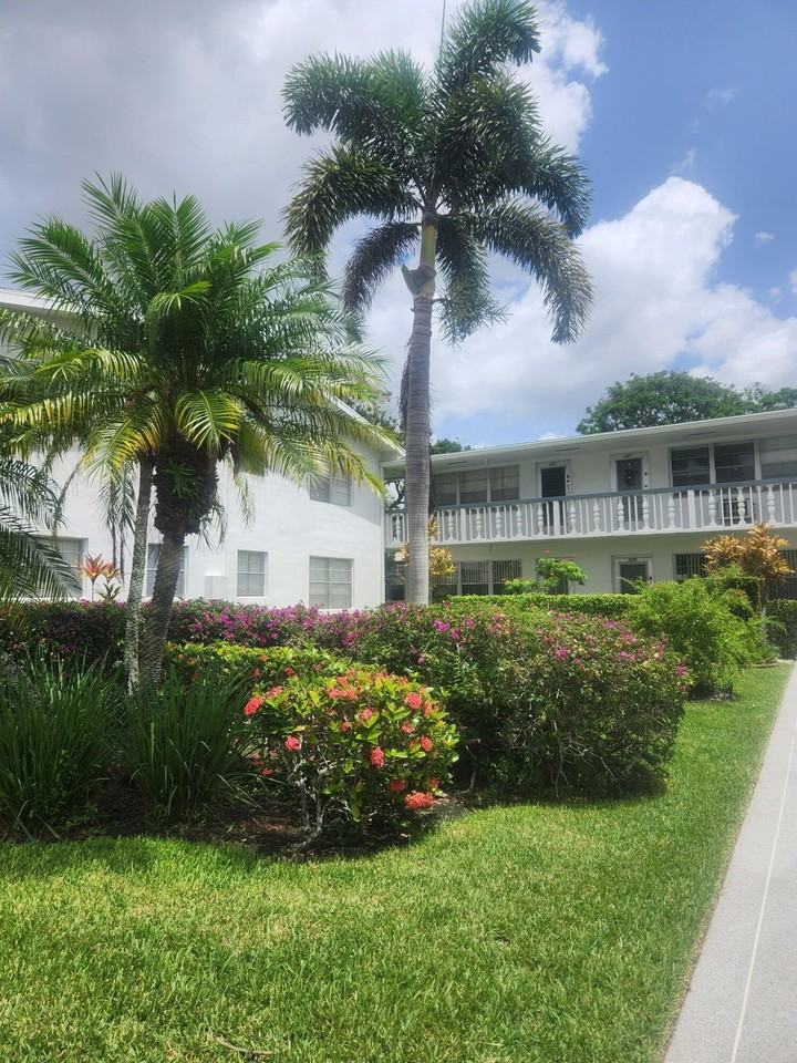 346 Camden Drive #O - Photo 3 of 23