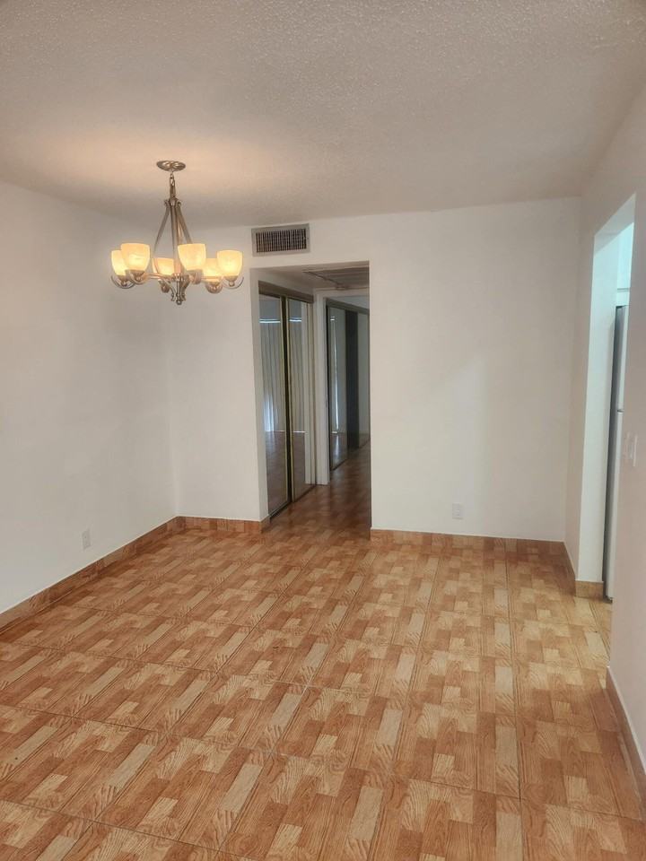 346 Camden Drive #O - Photo 7 of 23