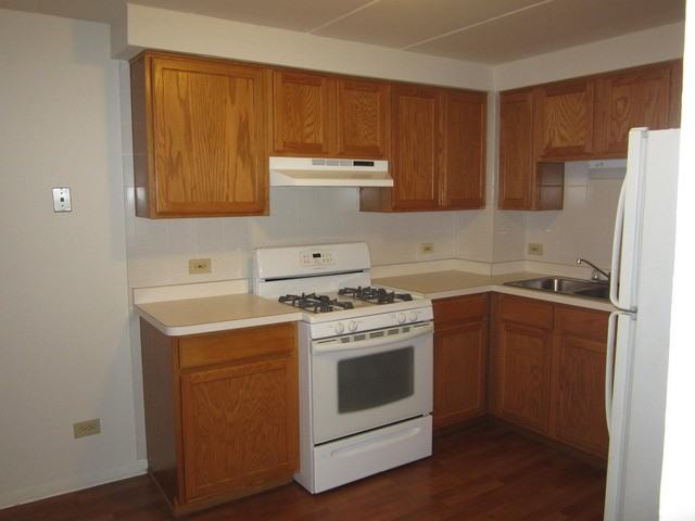 10805 S Lloyd Dr #6 - Photo 3 of 7