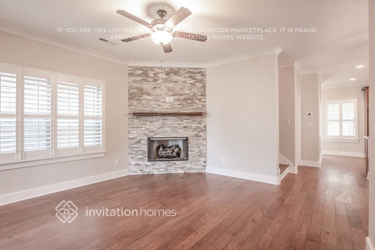 2551 Cason Ln - Photo 2 of 16