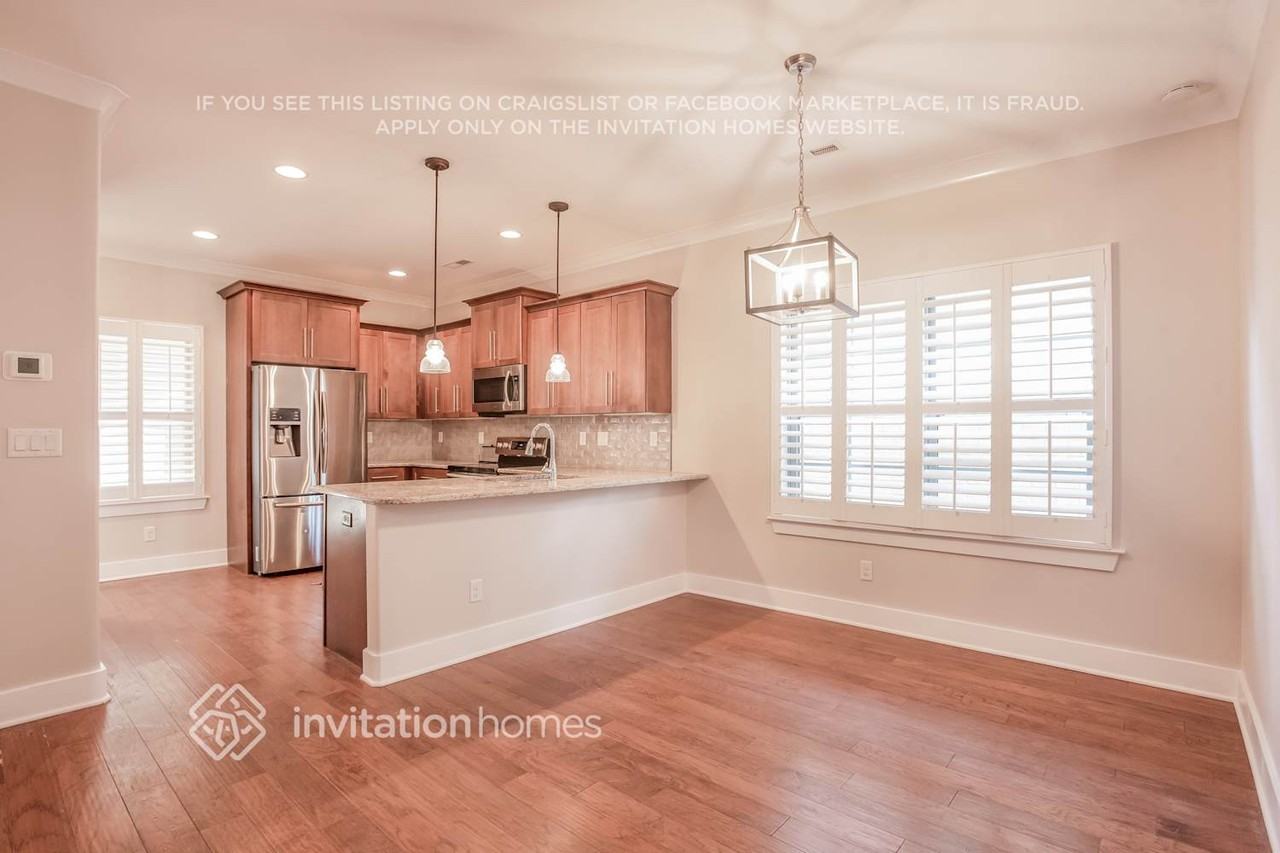 2551 Cason Ln - Photo 4 of 16