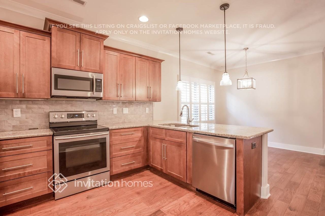 2551 Cason Ln - Photo 6 of 16