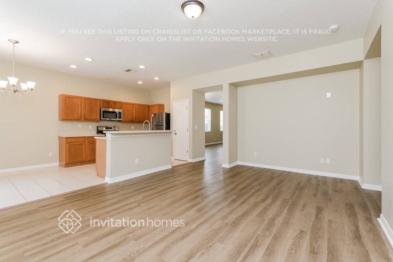 240 Andover Dr - Photo 5 of 17