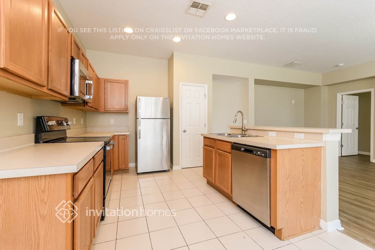 240 Andover Dr - Photo 7 of 17