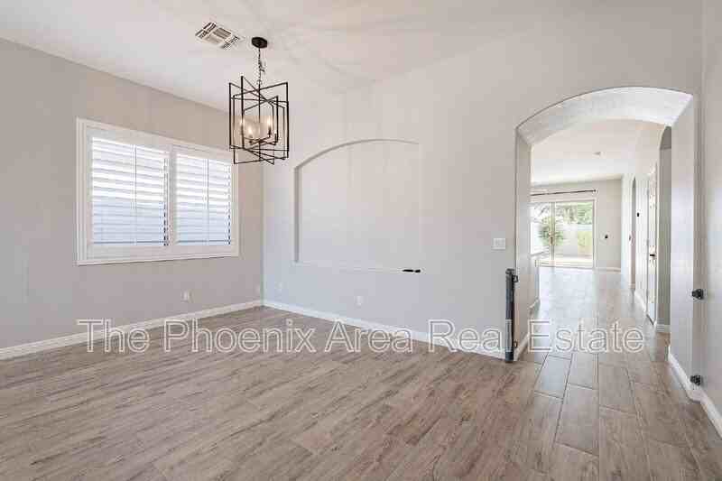 2823 E Tulsa St - Photo 6 of 50
