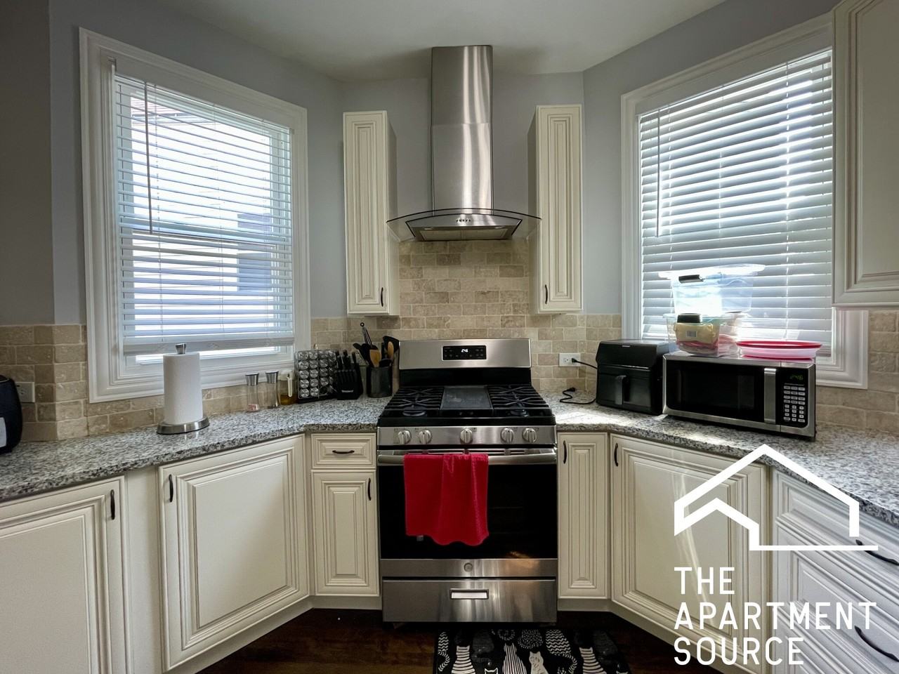 2824 N Ridgeway Ave #1 - Photo 2 of 16