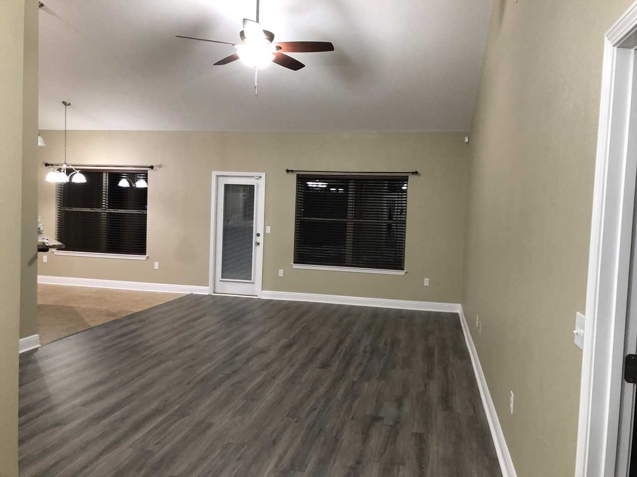 806 Yew Cir #NA - Photo 3 of 8