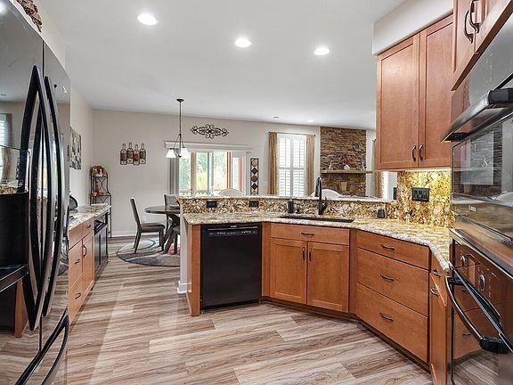 4014 Peeler Ct - Photo 3 of 7