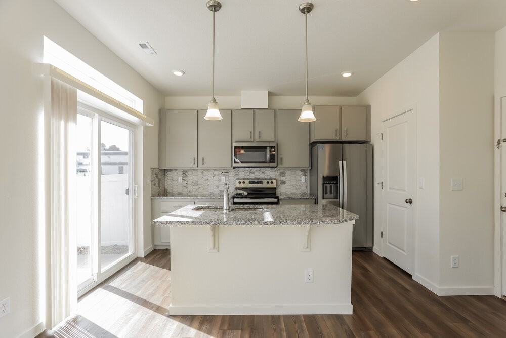 18560 E 47th Ave - Photo 7 of 17