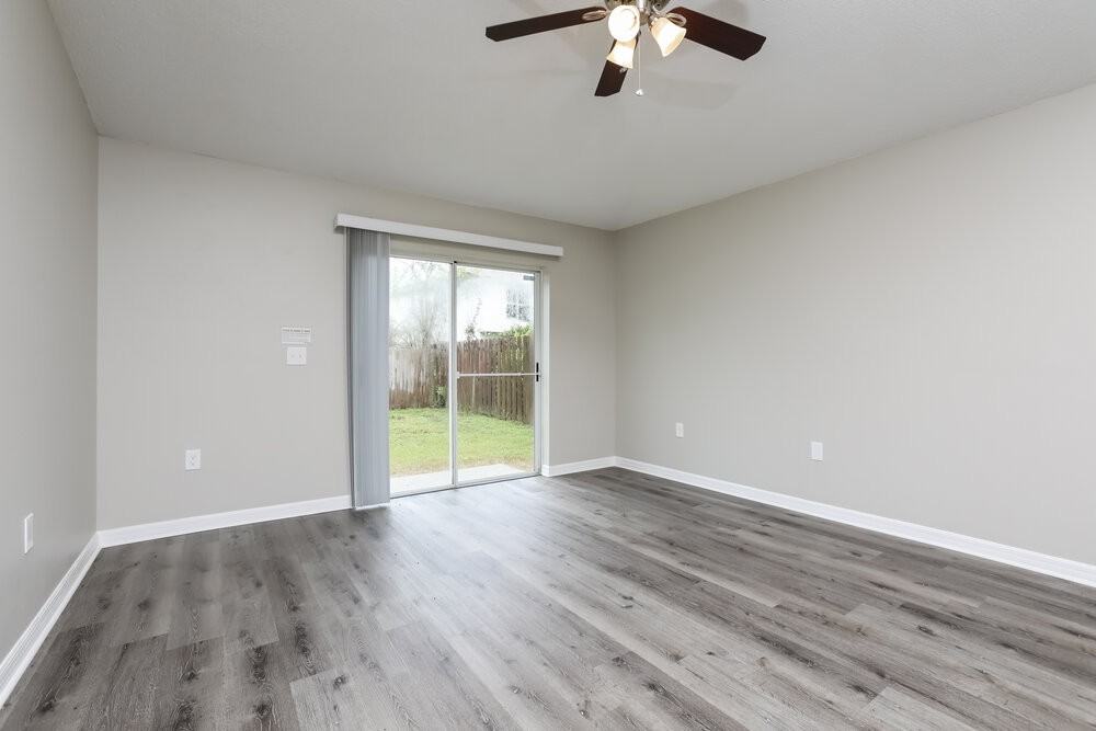 3536 Stonefield Dr - Photo 4 of 16