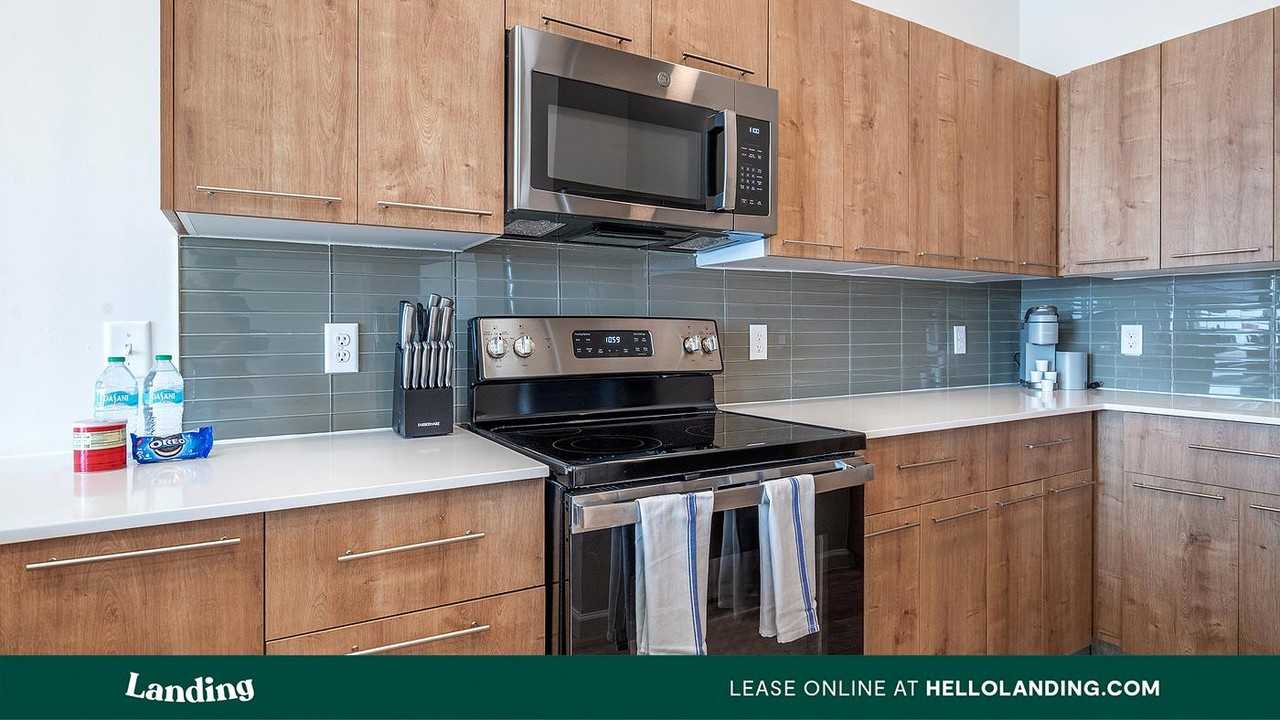 5256 International Dr. - Photo 4 of 50