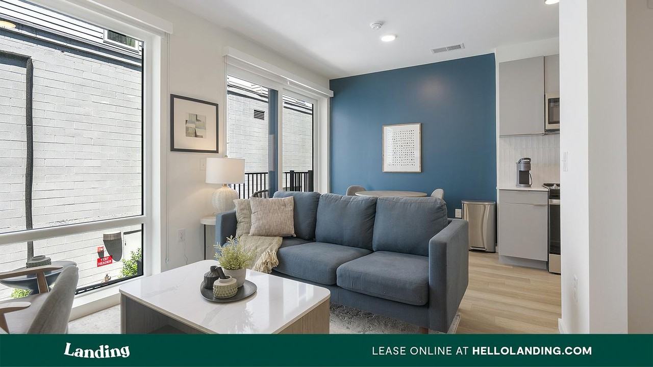 311 West Corporation St - Photo 2 of 50