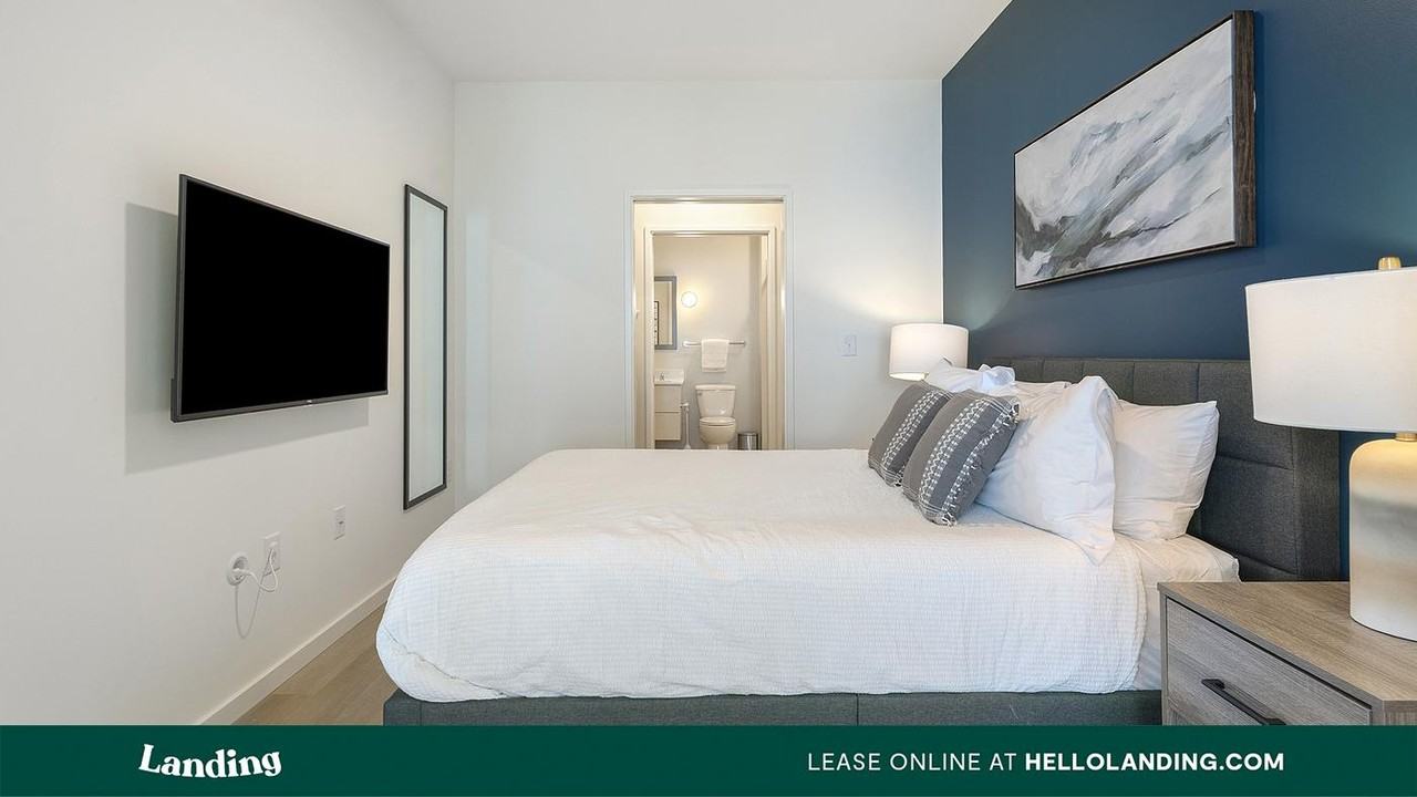 311 West Corporation St - Photo 3 of 50