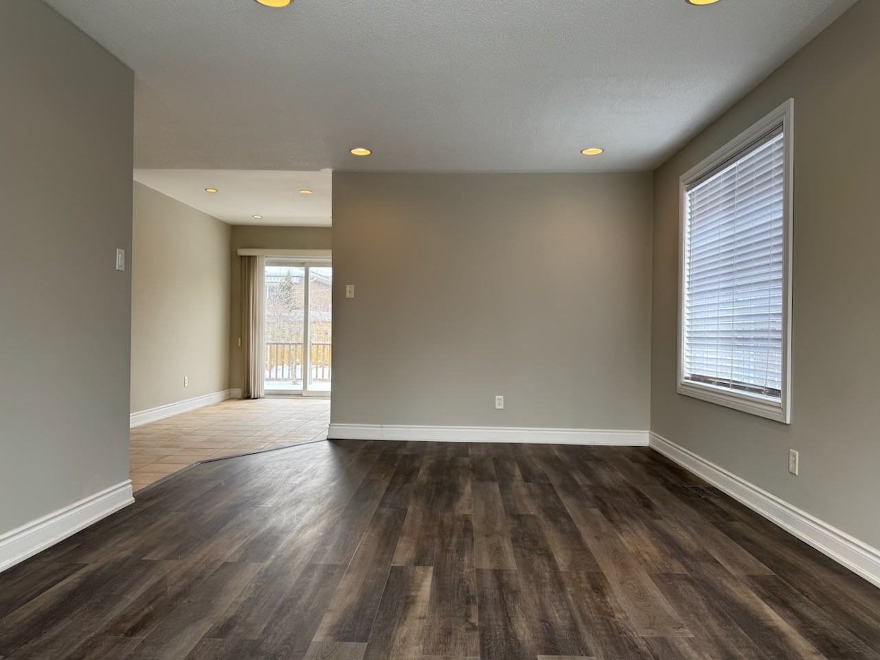 120 Marsellus Drive - Photo 2 of 9