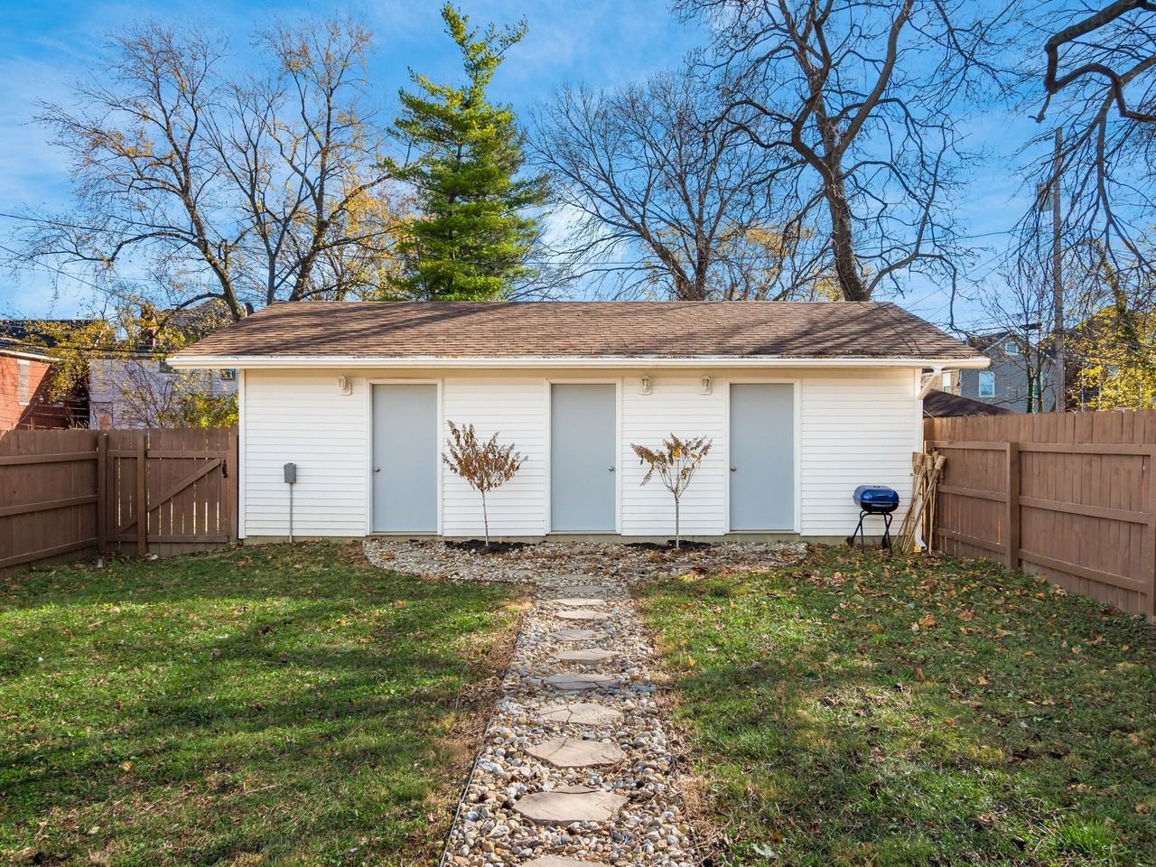 536 Oakwood Ave #536 - Photo 5 of 36